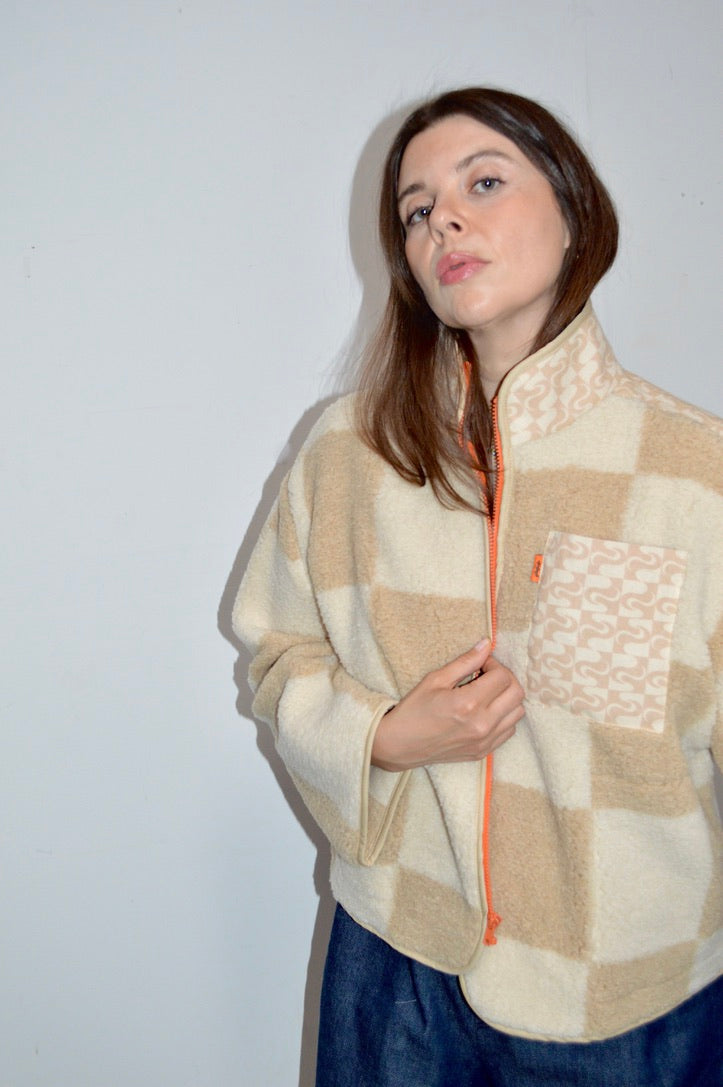 Linda - Nude Check x Nude Swirl (samples)