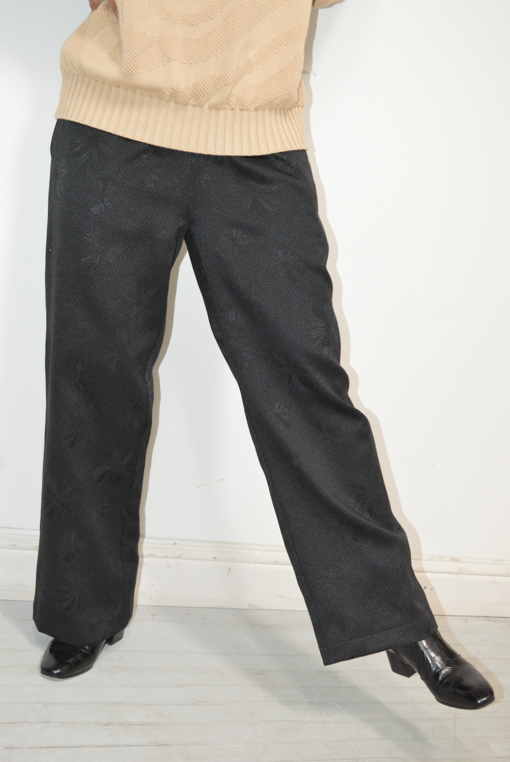 Carnie Pant - Black Daisy