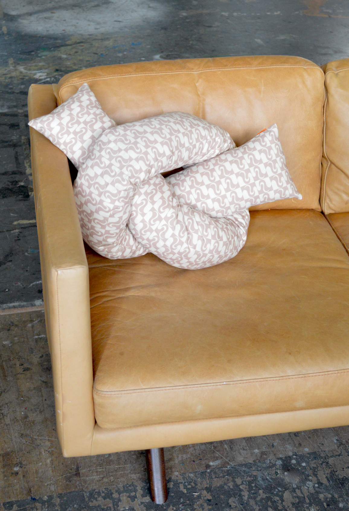Pretzel Cushion - Nude Swirl
