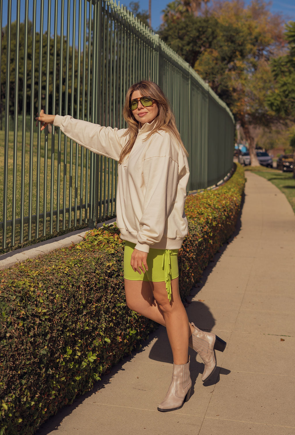 Noor Sweatshirt - Cream Zip Up (samples)